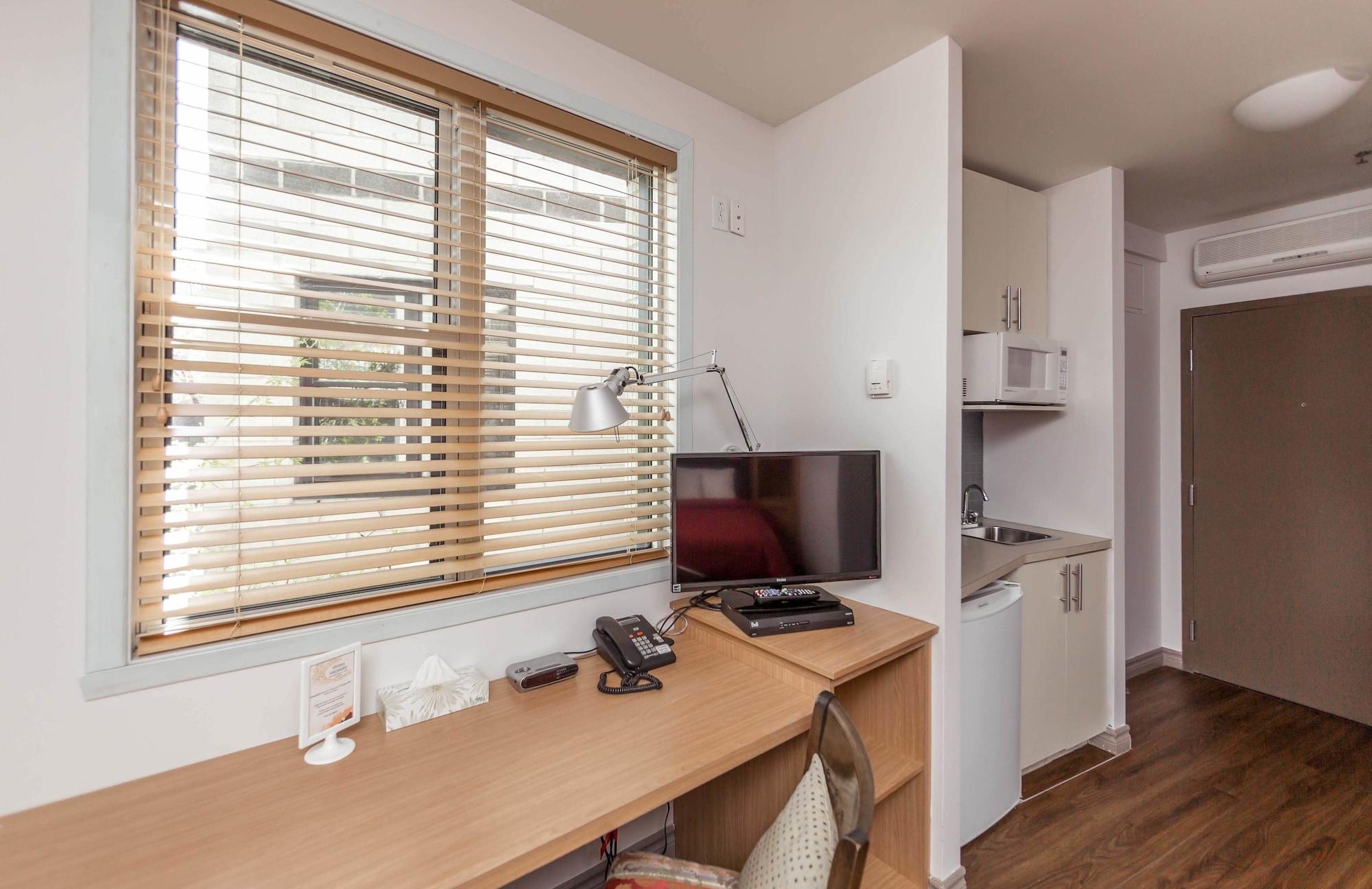 Auberge & Hotel Montreal Espace Confort מראה חיצוני תמונה