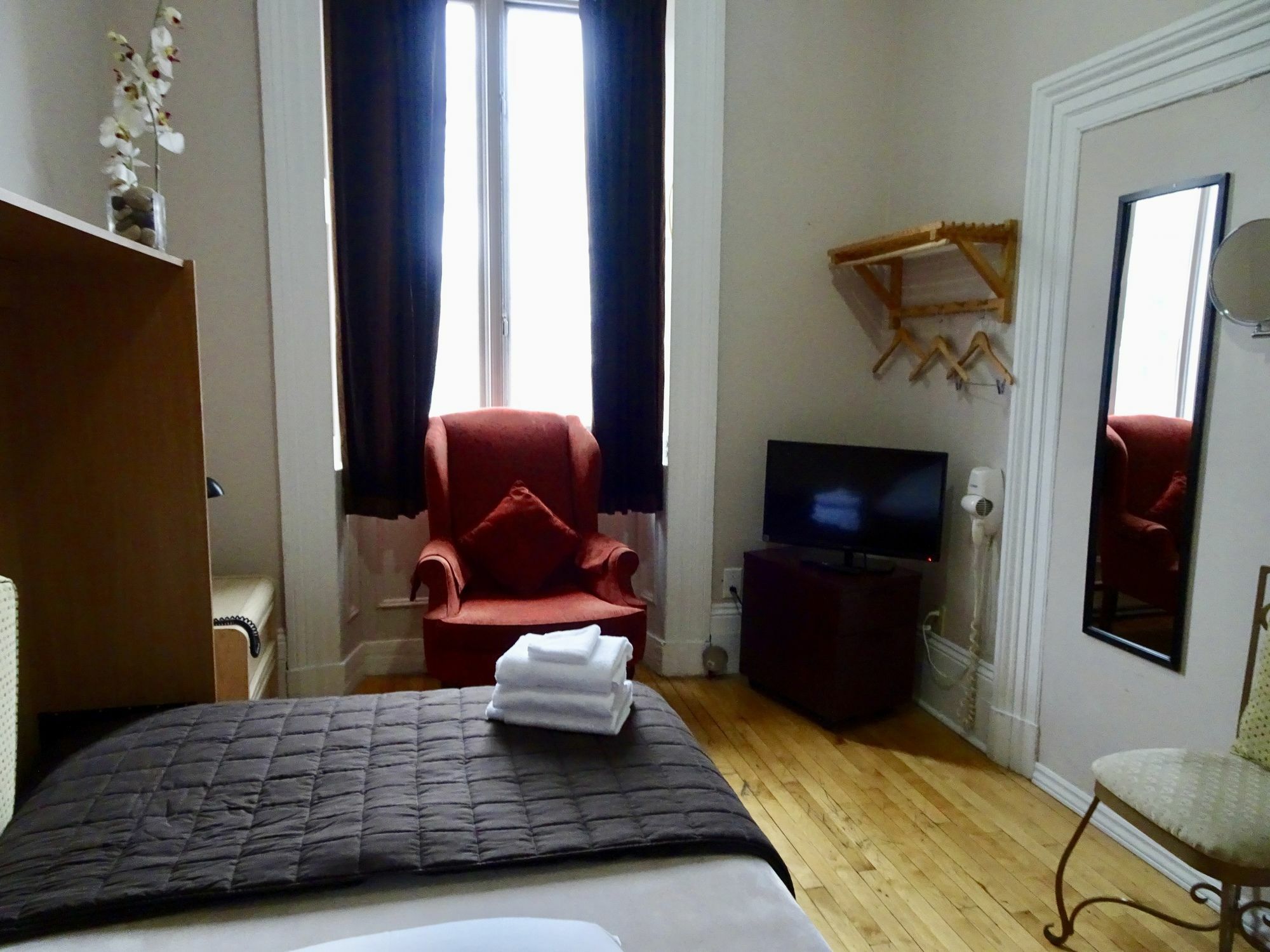 Auberge & Hotel Montreal Espace Confort מראה חיצוני תמונה