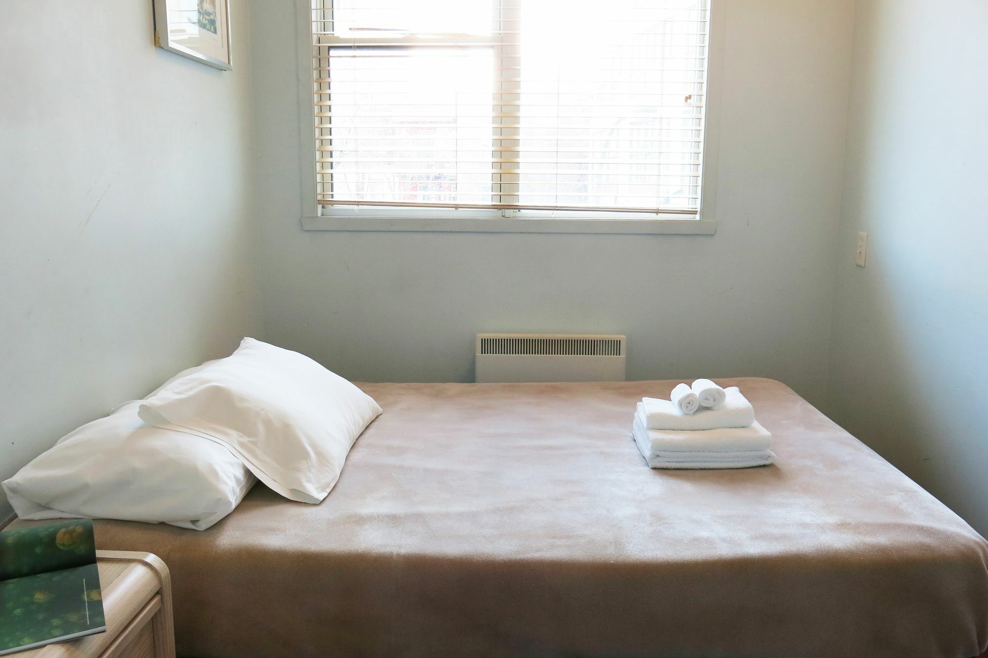 Auberge & Hotel Montreal Espace Confort מראה חיצוני תמונה