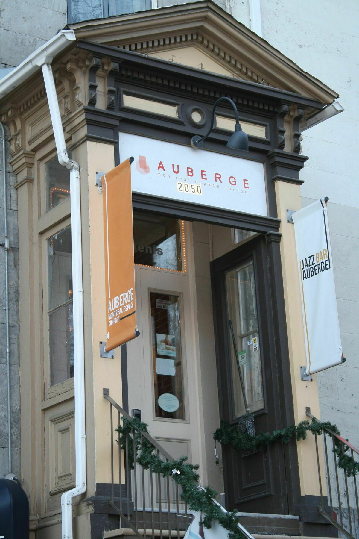 Auberge & Hotel Montreal Espace Confort מראה חיצוני תמונה